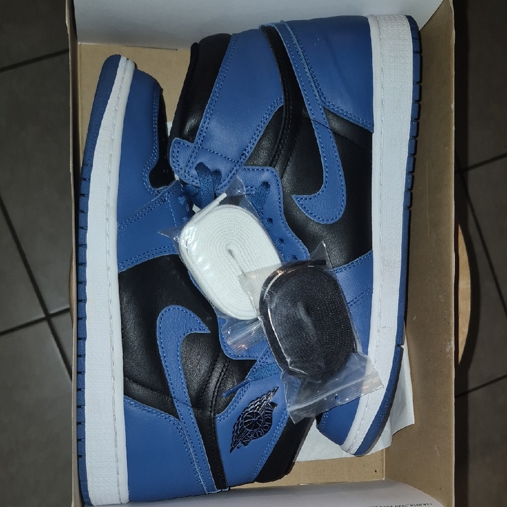 Nike Black and Blue High-Top Sneakers